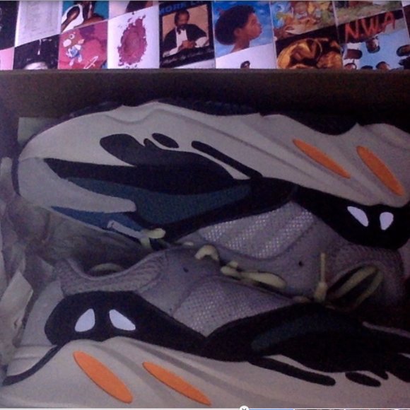 yeezy 700 wave runners - Picture 1 of 5